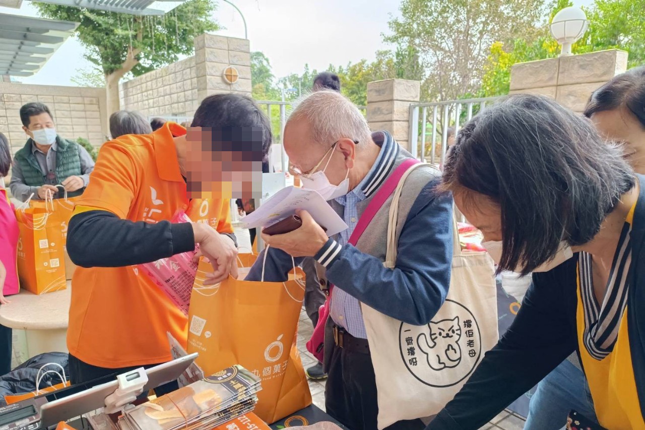 112/11/26 林口天主堂擺攤