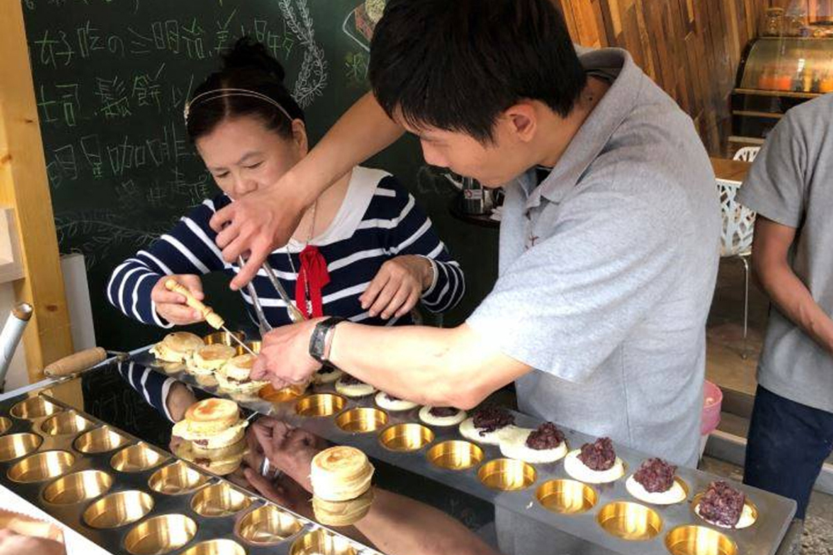 主婦聯盟紅豆餅義賣